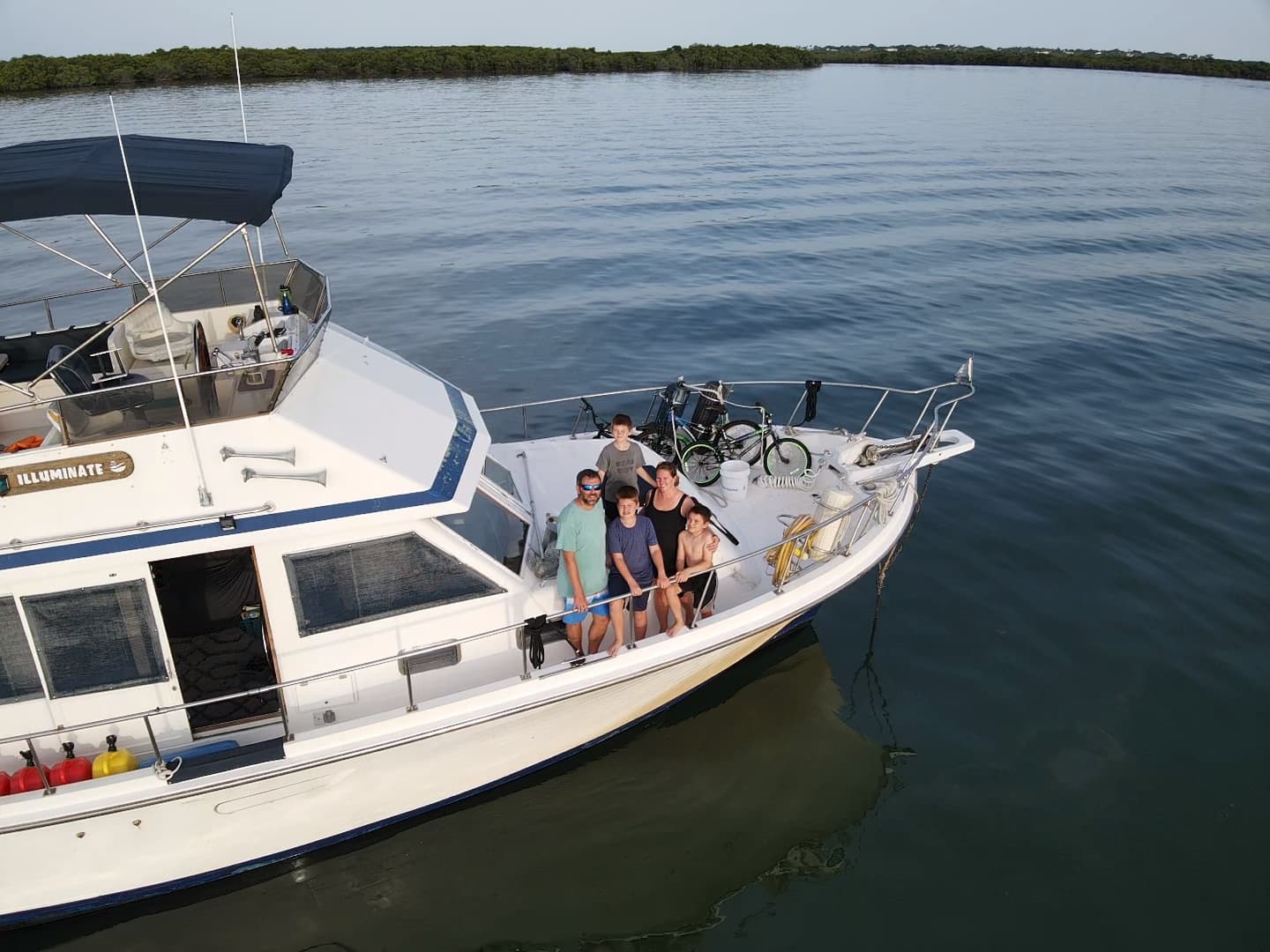 313044742_462392705764474_2098544384867655226_n Knapp family using a homeschool program on a boat